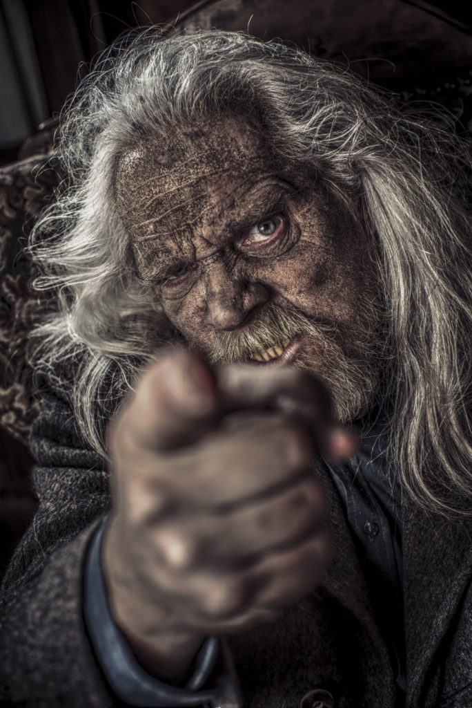 Peter Steinheisser fotografiert den Bildband "Do Not Open This Book"